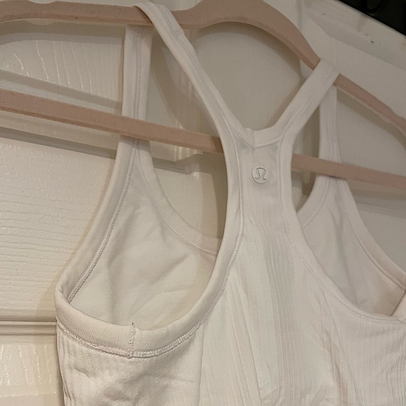 LULULEMON - White Racerback Tank - Size 4 - Picture 1 of 4